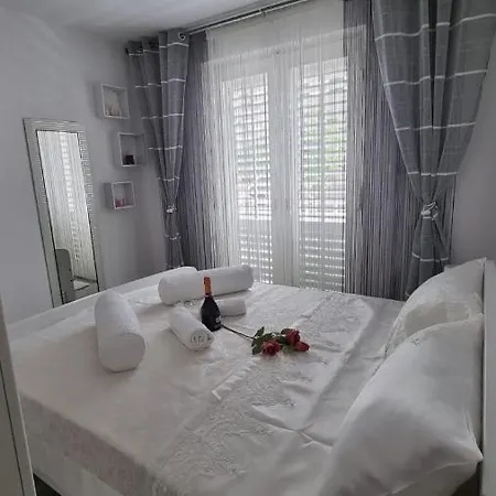 Nikol Makarska