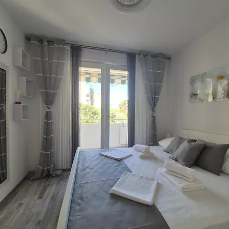 Nikol Apartmán *