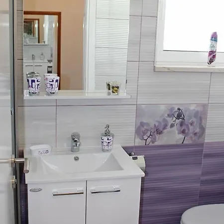 Nikol Apartment *
